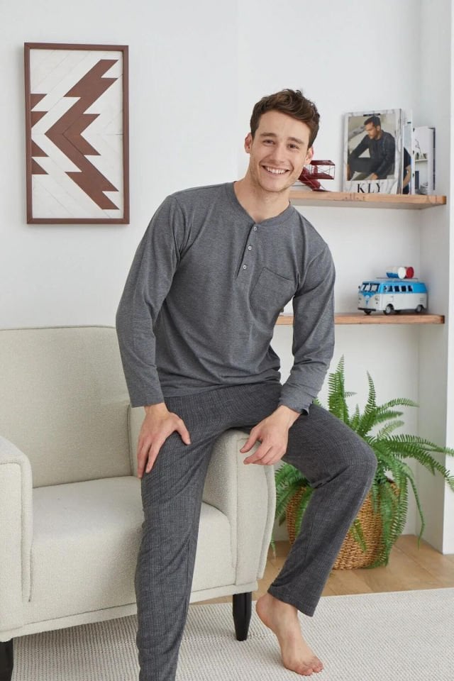 Kly Üç Düğme Uzun Kol Altı Desenli Dört Mevsim Erkek Pijaması